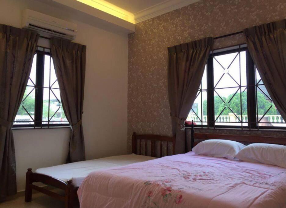 Melaka Beach Villa Ngoại thất bức ảnh